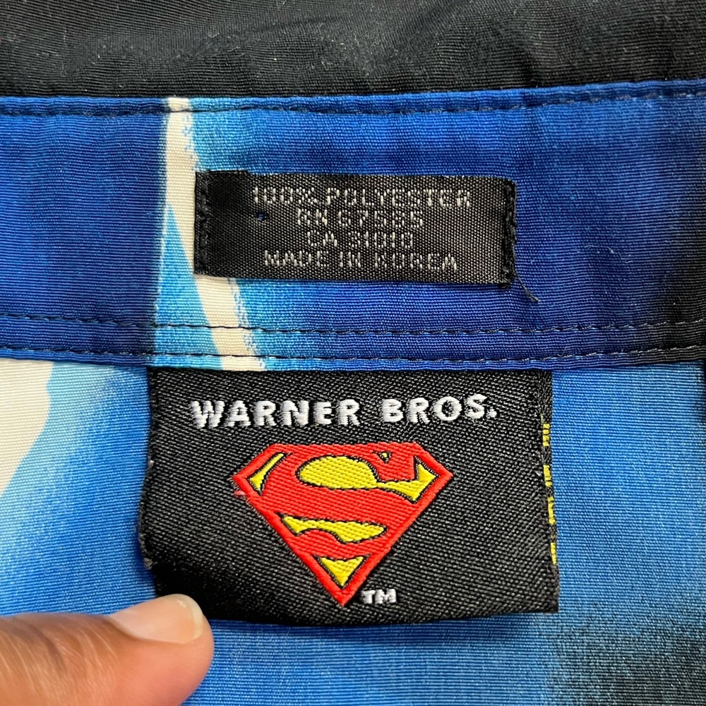 Superman button up shirt - Picture 4 of 4